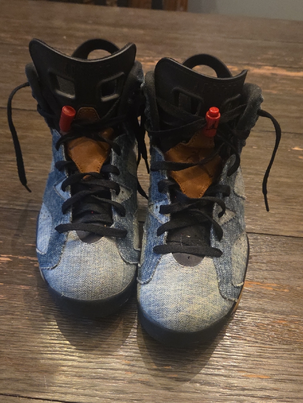 Jordan 6 Retro